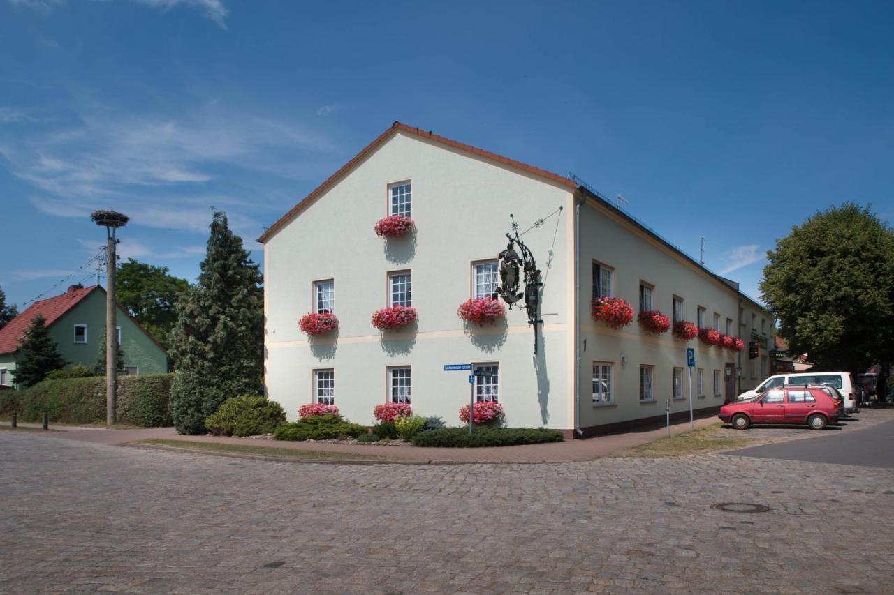 Hotel&Gasthaus Zum Eichenkranz Luckenwalde Exterior foto